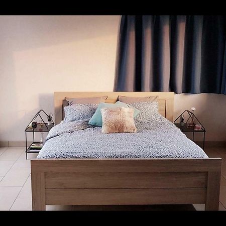 Groot Appartement Nabij Brugge Met Eigen Badkamer! 담 외부 사진