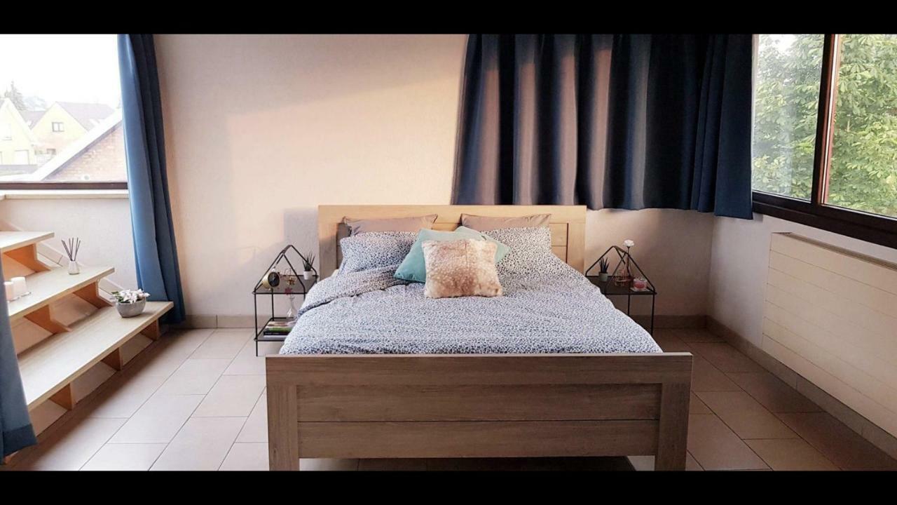 Groot Appartement Nabij Brugge Met Eigen Badkamer! 담 외부 사진